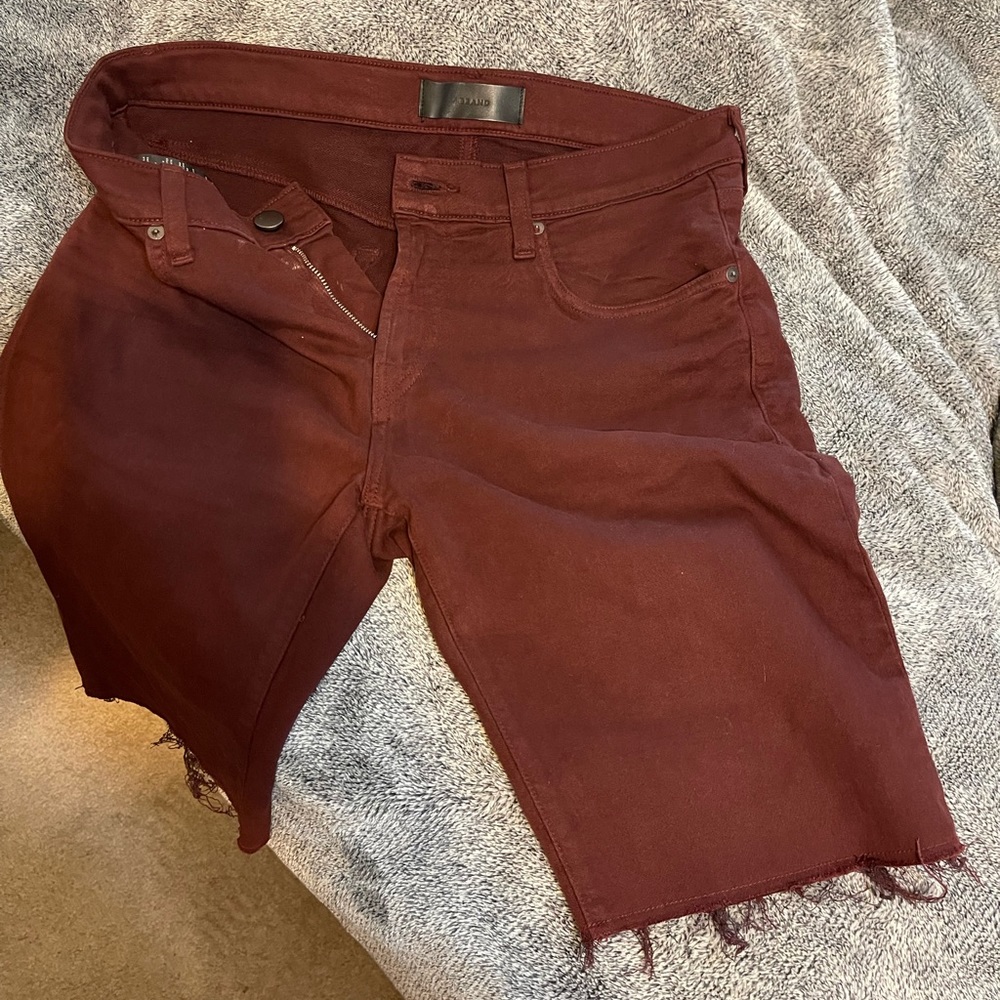 Mens j brand shorts. Size 32 with freyed bottom openings.